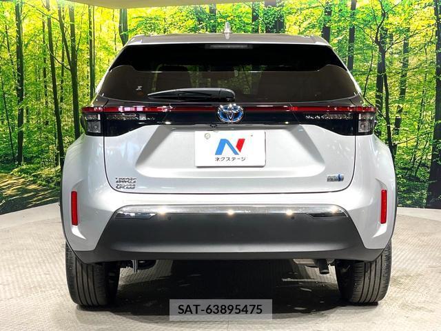 Toyota YARIS CROSS 2022-02 8055943-15