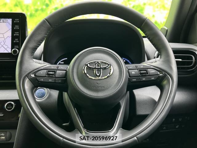 Toyota YARIS CROSS 2023-09 8056135-14