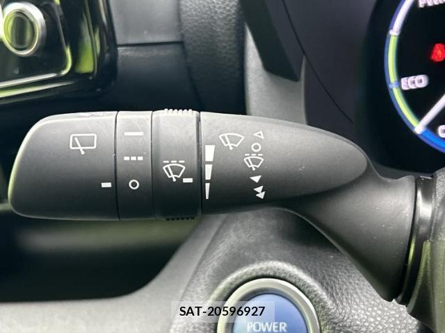 Toyota YARIS CROSS 2023-09 8056135-15