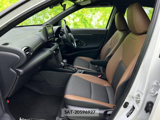 Toyota YARIS CROSS 2023-09 8056135-5