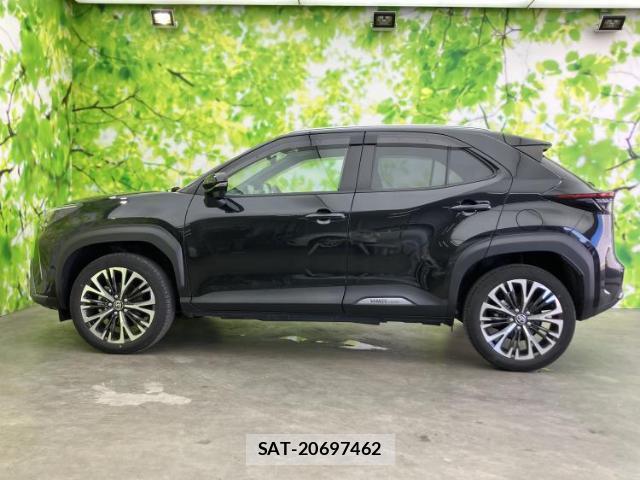 Toyota YARIS CROSS 2023-11 8056177-1