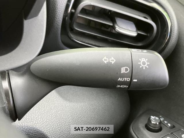 Toyota YARIS CROSS 2023-11 8056177-13