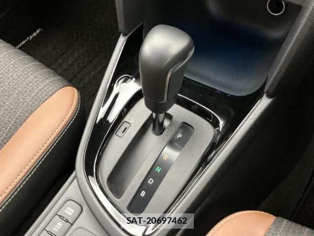 Toyota YARIS CROSS 2023-11 8056177-15
