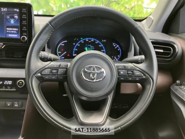 Toyota YARIS CROSS 2022-05 8056192-14