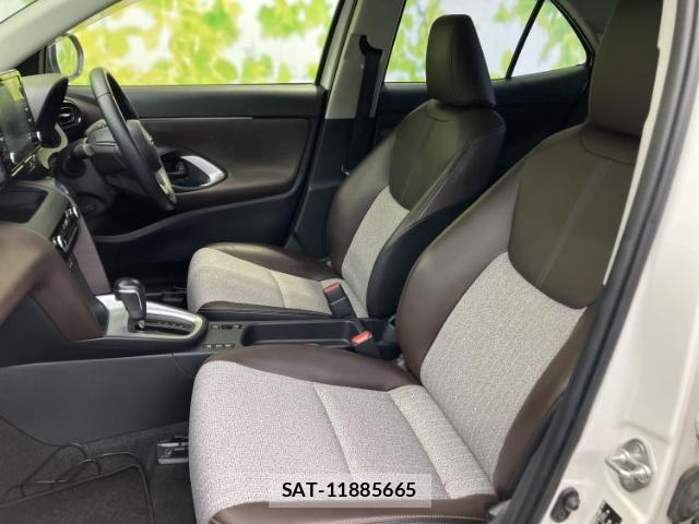 Toyota YARIS CROSS 2022-05 8056192-6