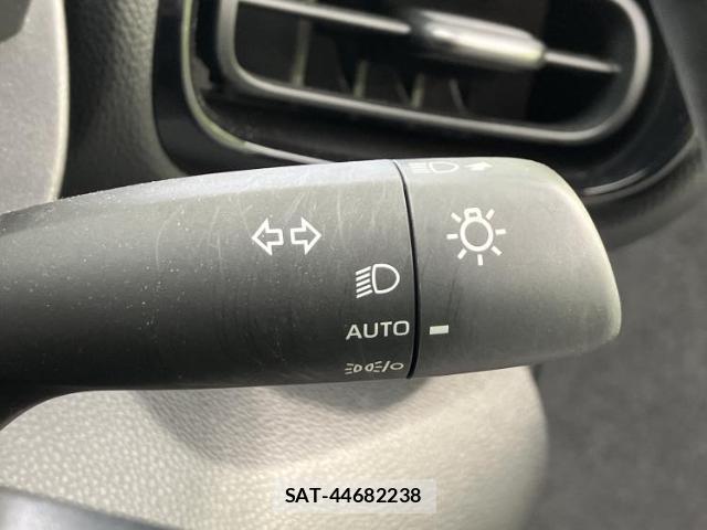 Toyota YARIS CROSS 2024-11 8056244-16