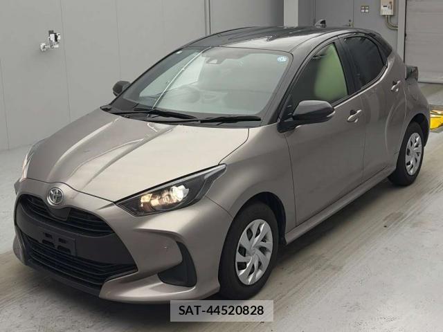 Toyota YARIS 2023-04 8053317-0