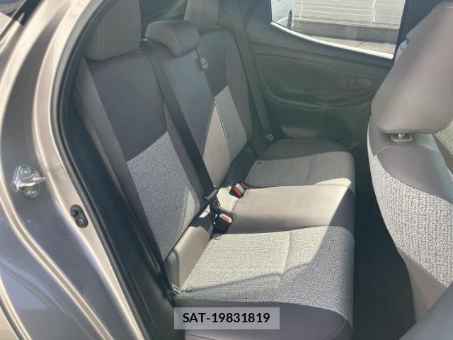 Toyota YARIS 2021-11 8053464-4