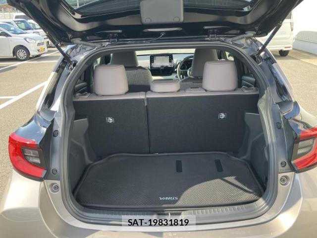 Toyota YARIS 2021-11 8053464-7