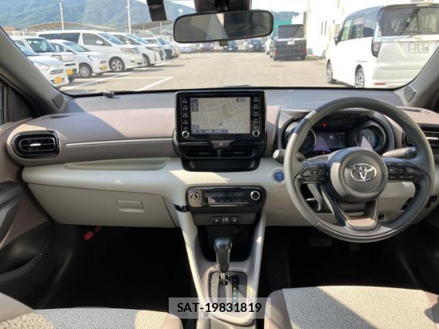 Toyota YARIS 2021-11 8053464-8