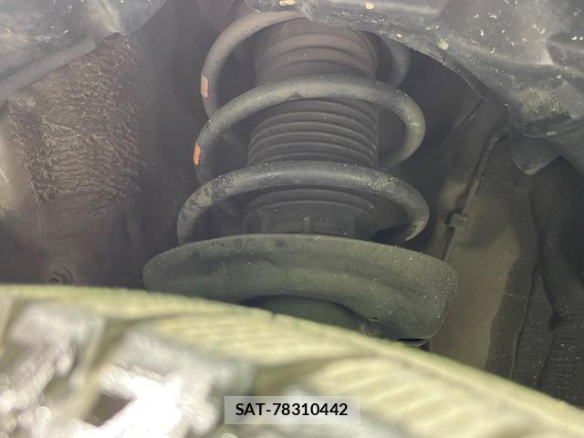 Toyota YARIS 2020-03 8053604-17