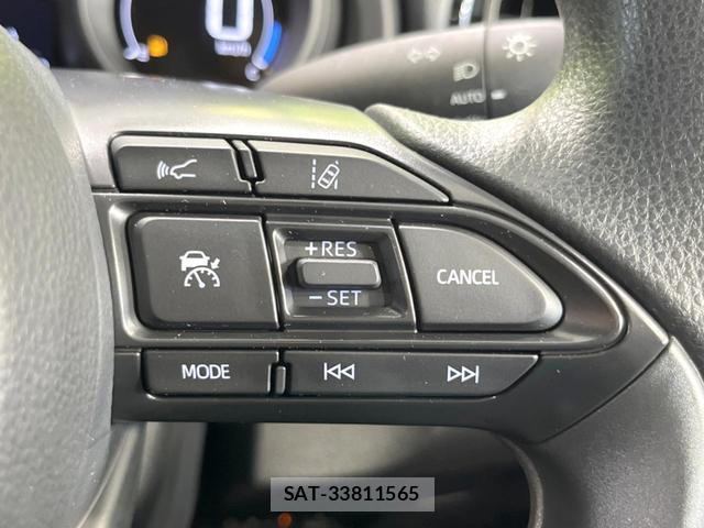Toyota YARIS 2021-05 8054314-6