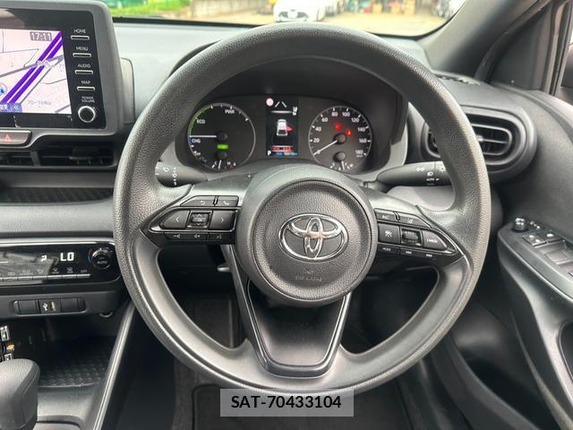 Toyota YARIS 2021-06 8054903-3