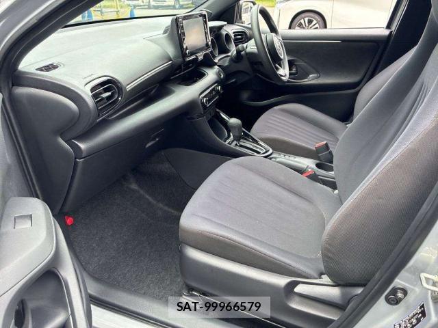 Toyota YARIS 2023-01 8055312-5