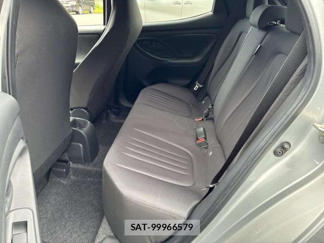 Toyota YARIS 2023-01 8055312-6