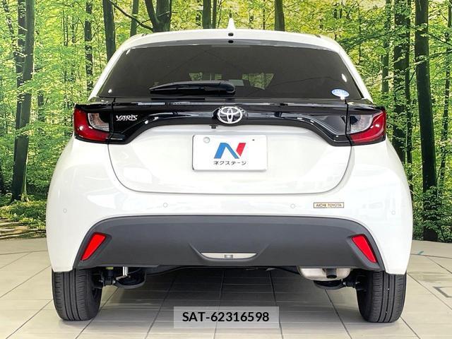 Toyota YARIS 2020-07 8055490-14