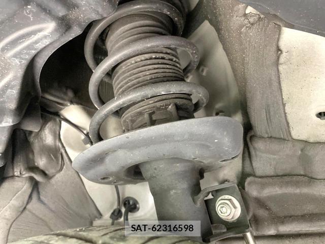 Toyota YARIS 2020-07 8055490-19