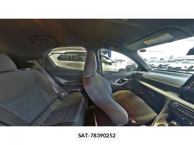 Toyota YARIS 2020-07 8055566-6
