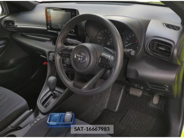 Toyota YARIS 2021-03 8055574-2