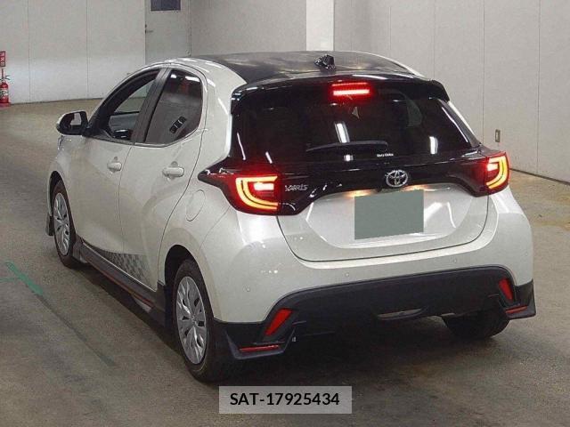 Toyota YARIS 2022-07 8055591-1