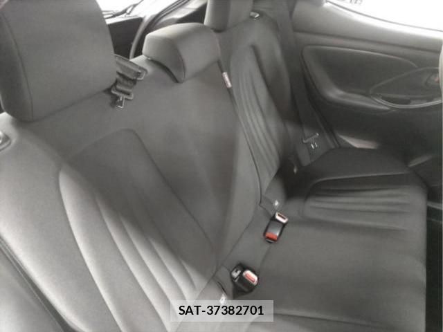 Toyota YARIS 2024-05 8055644-5