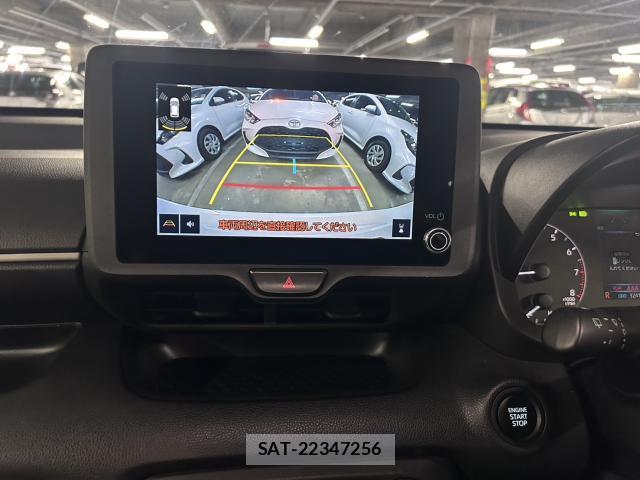 Toyota YARIS 2024-05 8055645-10