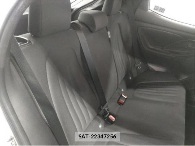 Toyota YARIS 2024-05 8055645-5