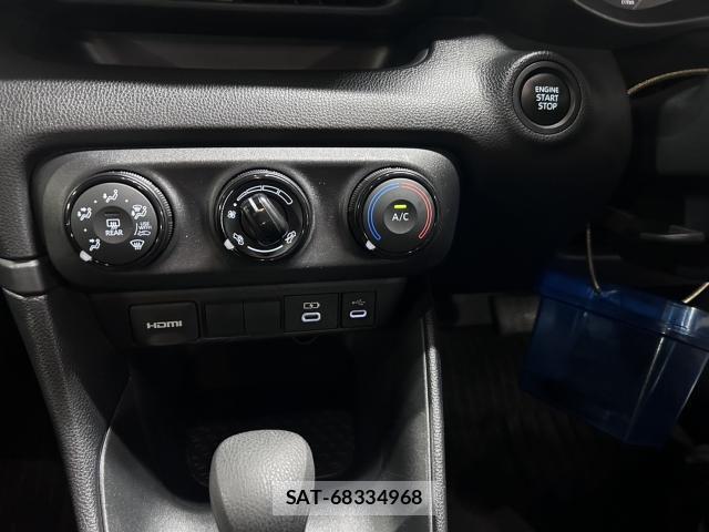 Toyota YARIS 2024-05 8055646-12