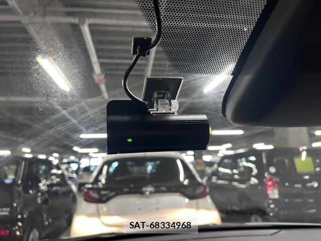 Toyota YARIS 2024-05 8055646-14