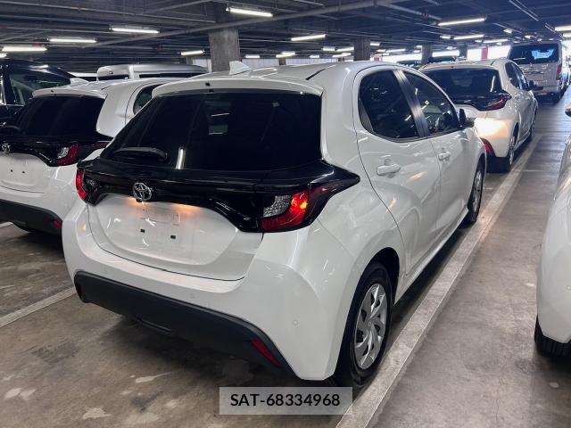 Toyota YARIS 2024-05 8055646-7