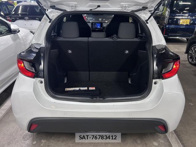 Toyota YARIS 2024-05 8055648-16
