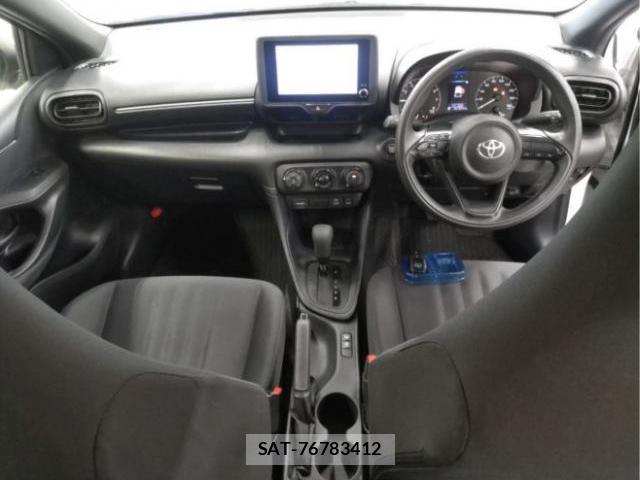 Toyota YARIS 2024-05 8055648-2