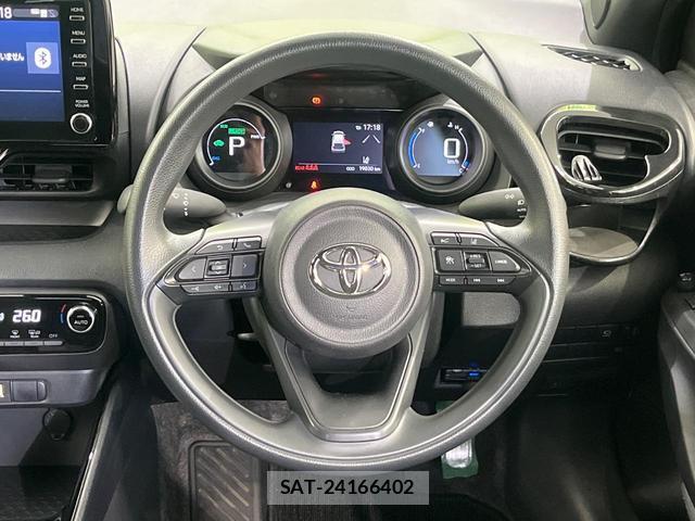 Toyota YARIS 2021-03 8055763-10