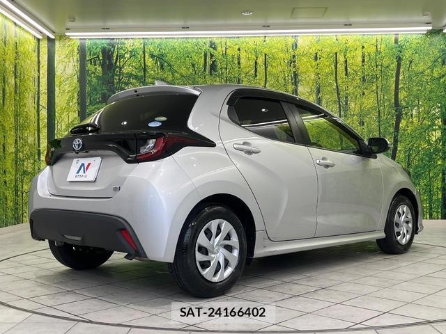 Toyota YARIS 2021-03 8055763-16
