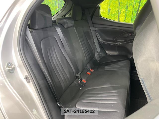 Toyota YARIS 2021-03 8055763-8