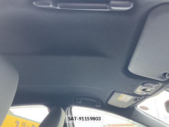 Toyota YARIS 2022-07 8056070-19