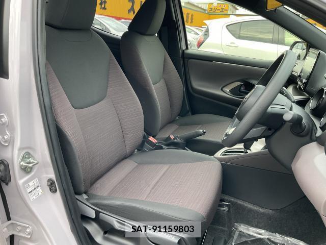 Toyota YARIS 2022-07 8056070-8