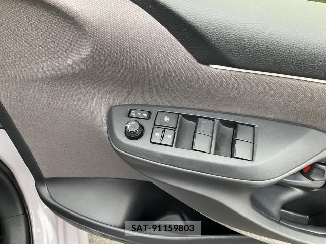 Toyota YARIS 2022-07 8056070-9
