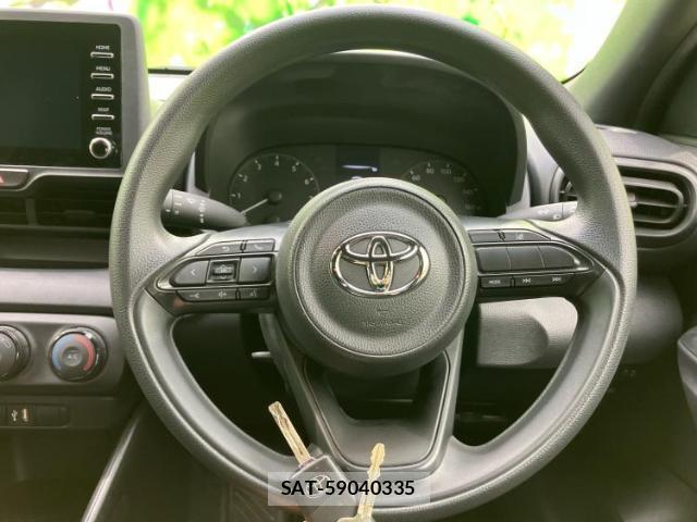 Toyota YARIS 2021-04 8056166-11