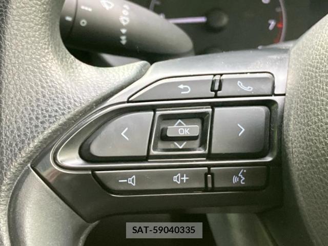 Toyota YARIS 2021-04 8056166-15