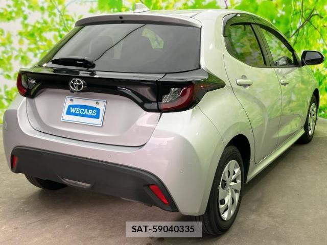 Toyota YARIS 2021-04 8056166-2