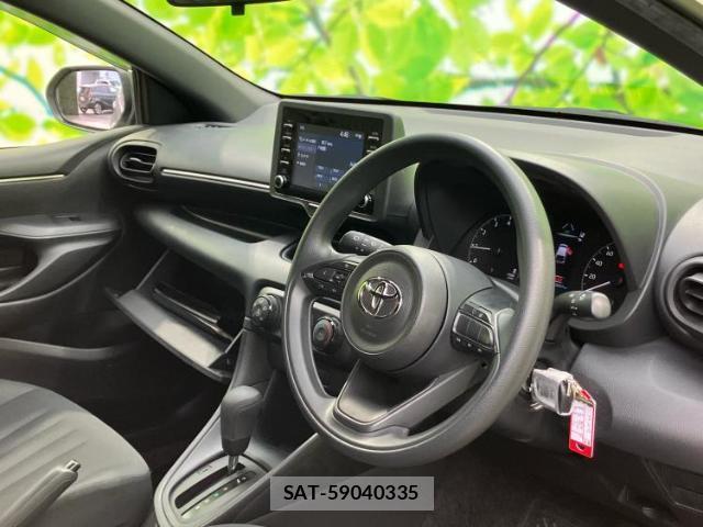 Toyota YARIS 2021-04 8056166-4