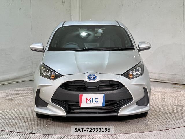Toyota YARIS 2022-06 8056290-11