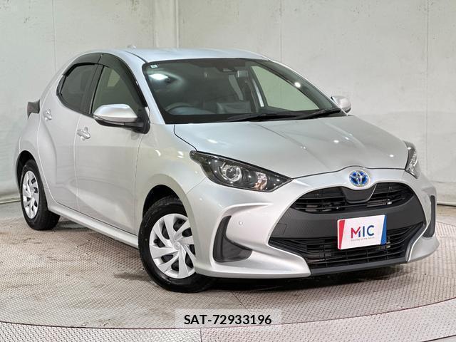 Toyota YARIS 2022-06 8056290-12