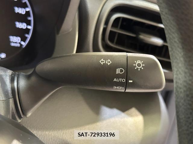 Toyota YARIS 2022-06 8056290-4