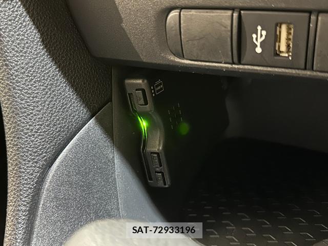 Toyota YARIS 2022-06 8056290-5