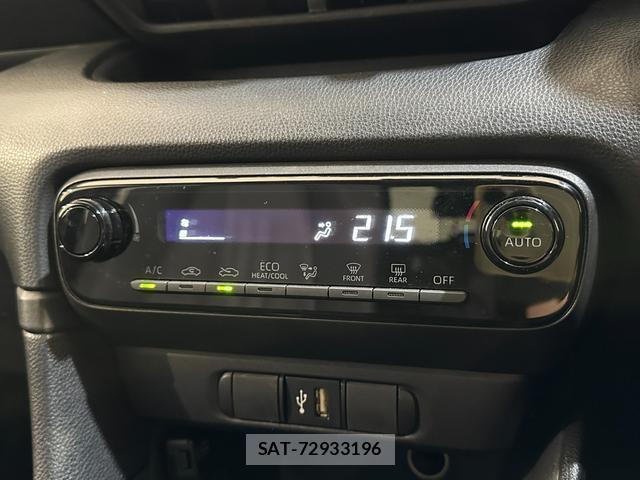 Toyota YARIS 2022-06 8056290-8