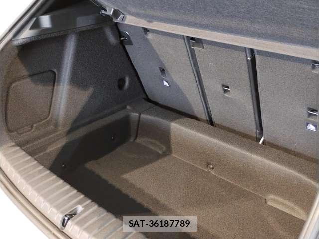 Bmw 1 SERIES 2024-06 8072244-8