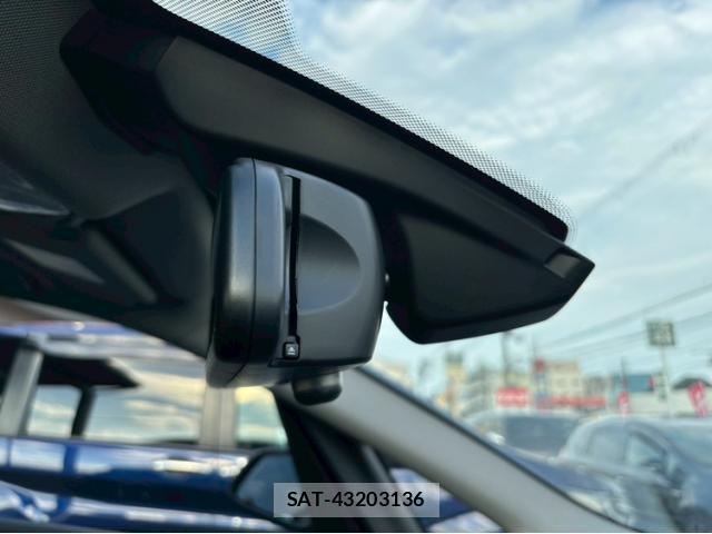 Bmw 2 SERIES 2017-05 8072304-11