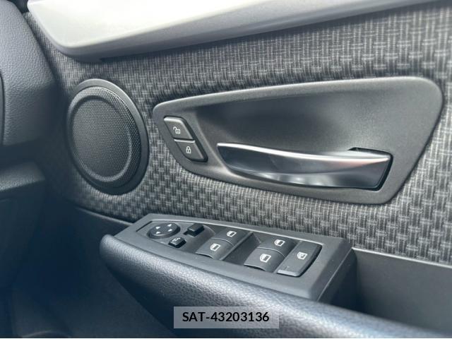 Bmw 2 SERIES 2017-05 8072304-18